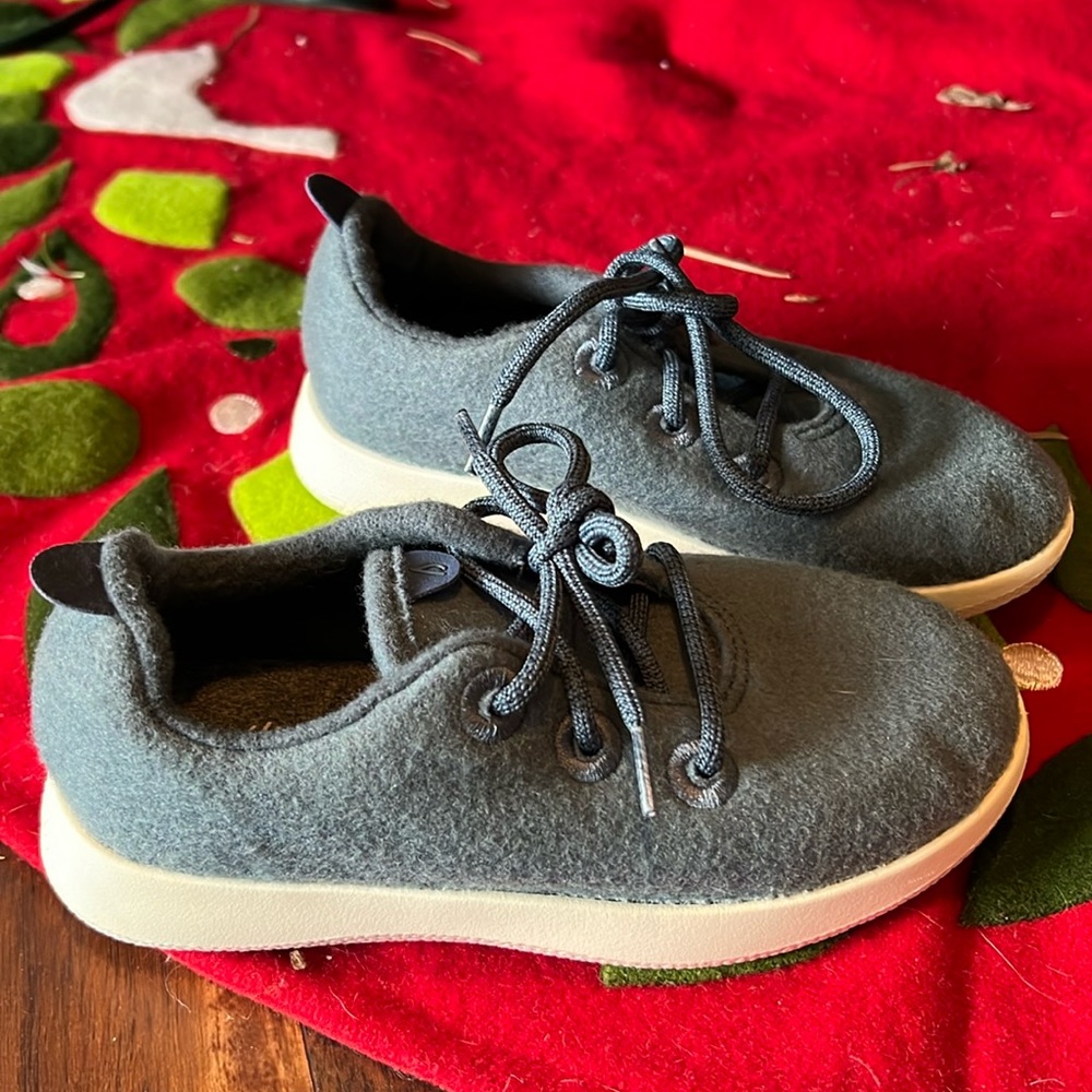 Allbirds kids size 12 blue